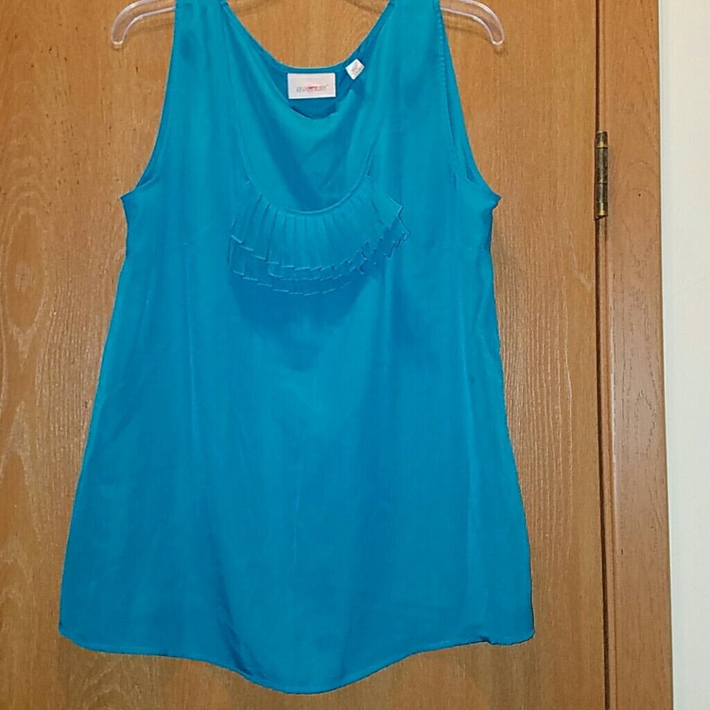 (5 for $20) Teal sleevlesss blouse